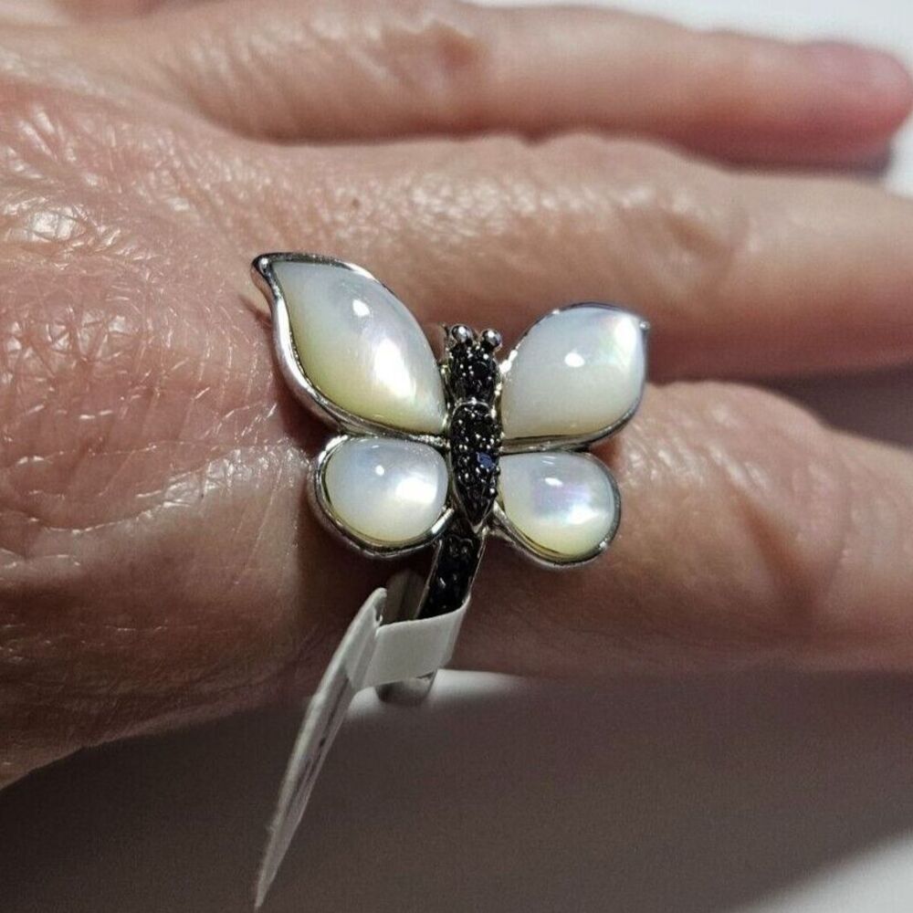 Silver tone butterfly ring size 6